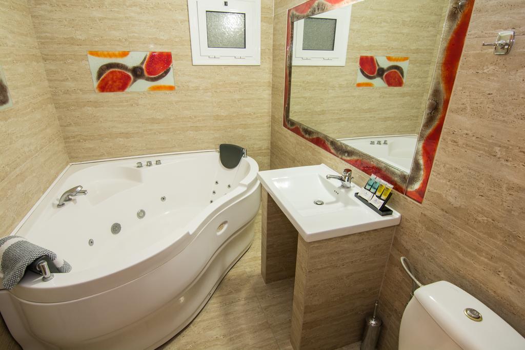 Hotel Alexandros Doxato 외부 사진